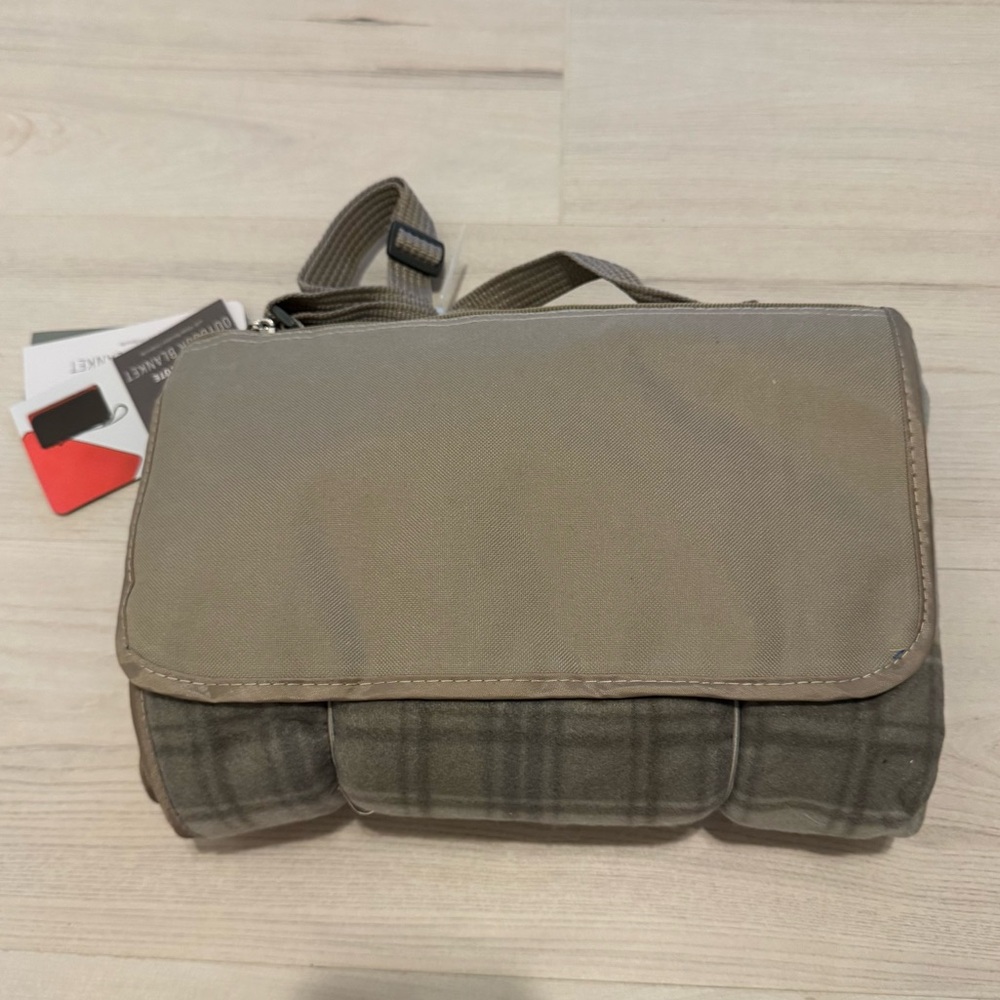 Oniva Outdoor Blanket